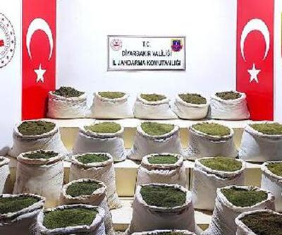 Diyarbakırda terör örgütüne operasyon; 572 kilo esrar ele geçirildi