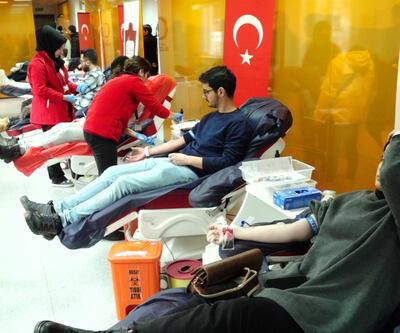 Kan bağış merkezlerinde yoğunluk