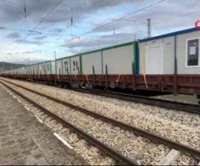 Bulgaristandan Türkiyedeki deprem bölgelerine 70 konteyner