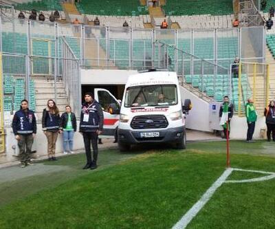 Bursada stadyumdaki ses sistemi arızalanınca İstiklal Marşı ambulanstan seslendirildi