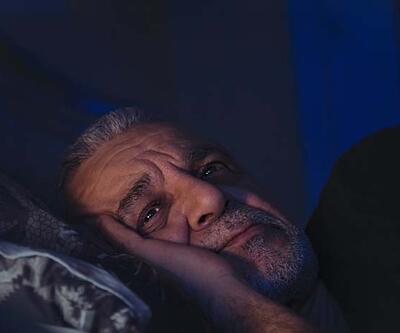 Parkinson bu belirtilerle sinyal verebilir: Kabızlık, tansiyon, uyku bozuklukları...