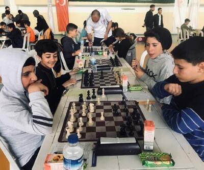 Derik’te satranç turnuvası