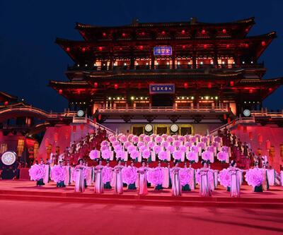 Çin-Orta Asya Zirvesi dans gösterisiyle başladı