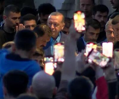Cumhurbaşkanı Erdoğana vatandaşlardan yoğun ilgi
