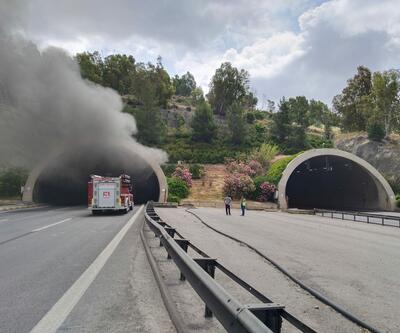 İzmirdeki Bayraklı Tünelinde TIRda yangın