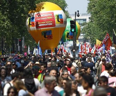 Fransada emeklilik reformu protestosu: 14 gözaltı