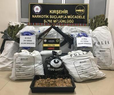 Kırşehirde uyuşturucu operasyonu: 2 gözaltı