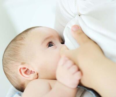 Bebek hemşiresi önerdi: Anneler mutlaka günde en az 2-2,5 litre sıvı tüketmelidirler