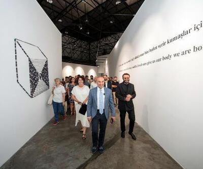 İzmirde Uluslararası Tekstil Bienali açıldı