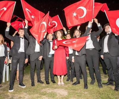 İzmirde kurtuluş kutlamaları resepsiyonla başladı