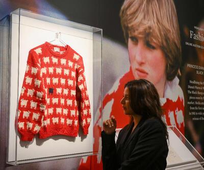Prenses Diananın ikonik kazağına 1,1 milyon dolar