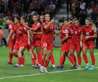 A Milli Kadın Futbol Takımı Litvanyayı 2 golle yendi