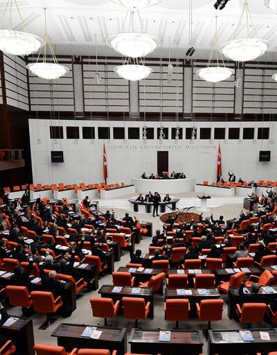 Mecliste kavga: CHP ve AKPli vekiller birbirine girdi