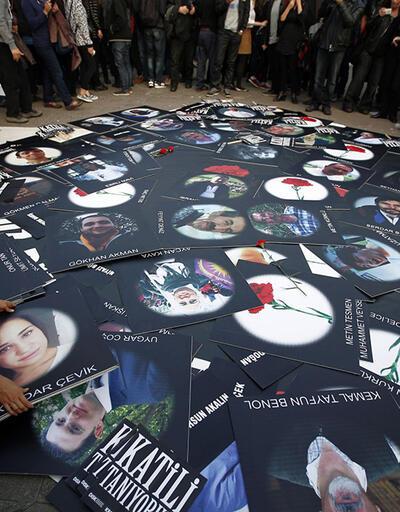 10 Ekimde öldürülenler katliamın 3. yılında Ankara Garı önünde anıldı
