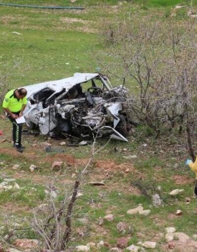 Diyarbakırda otomobiller çarpıştı: 5 ölü, 4 yaralı