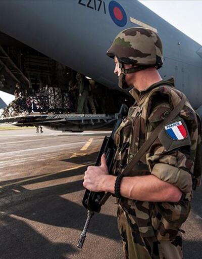 Son dakika... Fransada yaklaşık 600 askerin koronavirüs testi pozitif çıktı