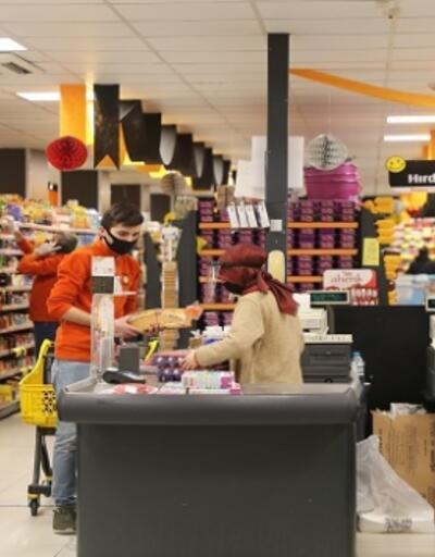 Hafta içi marketler (bakkallar) kaçta açılıyor, kaça kadar açık A101, BİM, ŞOK çalışma saatleri 13 Nisan 2021