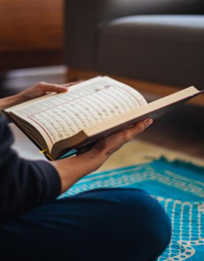 KADİR SURESİ Türkçe, Arapça Okunuşu Ve Anlamı: Kadir Duası Faziletleri Ve Faydaları (Tefsir Ve Diyanet Meali Dinle)
