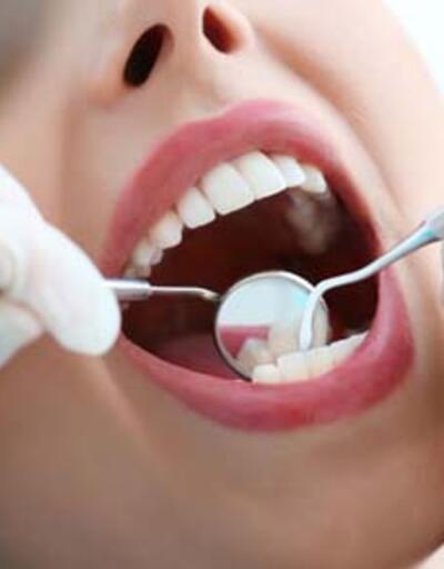 Dişlerdeki estetik görünüm sosyal ilişkileri de etkiliyor