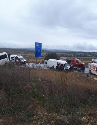 Kastamonuda yolcu otobüsü ve minibüs çarpıştı: 8 yaralı