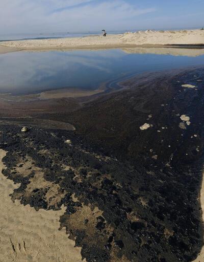 ABDde California tarihinin en büyük petrol sızıntılarından biri: Sahiller kapatıldı