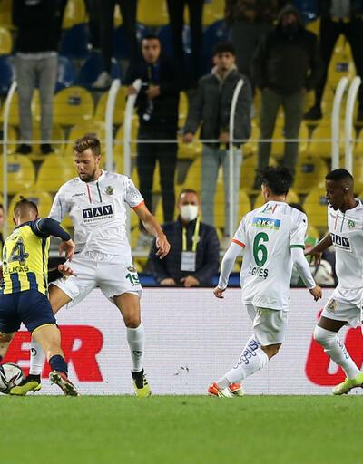Fenerbahçe sahasında Alanyaspora yenildi