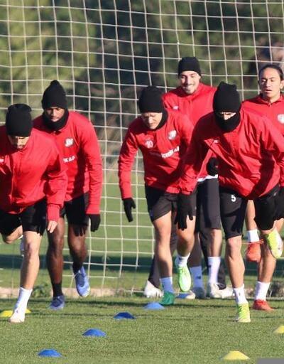 5 eksikli Antalyaspor, 11 yıl sonra deplasmanda Galatasaray karşısında galibiyet hedefliyor