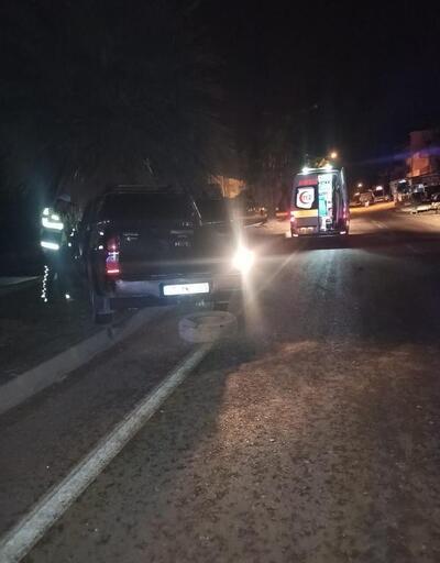 Refüjdeki ağaca çarpan kamyonetin sürücüsü öldü