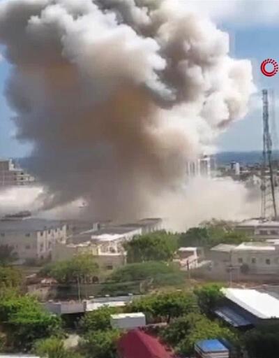 Somalide bombalı saldırı: 100 ölü