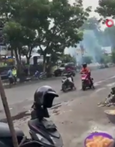 Endonezyada karakola intihar saldırısı: 1 ölü, 8 yaralı