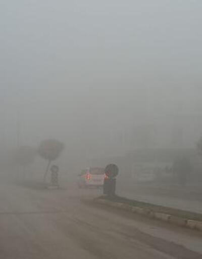 Reyhanlı’da sisli hava görüş mesafesi 10-15 metreye kadar düştü