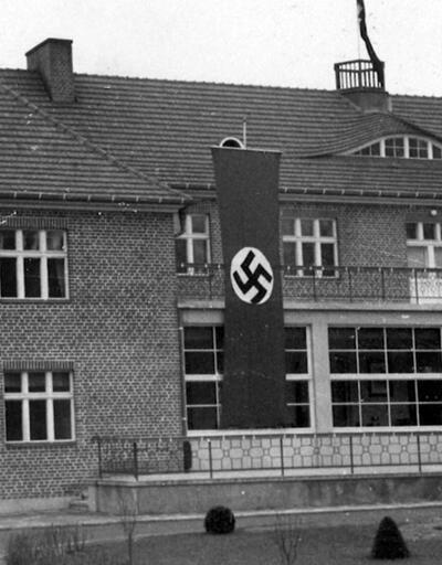Eski Nazi sekreterine hapis cezası