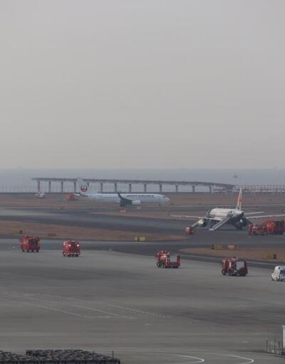 Japonyada yolcu uçağında bomba ihbarı paniği