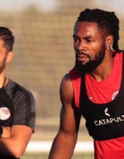Antalyaspordan iki transfer, bir ayrılık