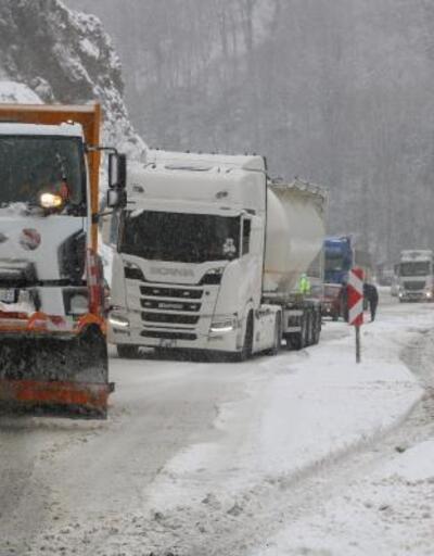 Zonguldakta 135 köy yolu ulaşıma kapandı