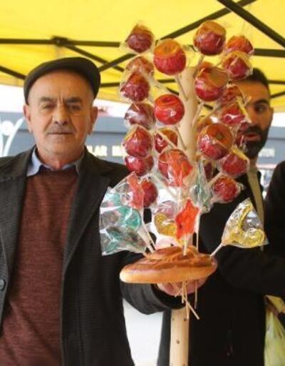 Ramazan geleneği horoz şekeri tezgahlarda