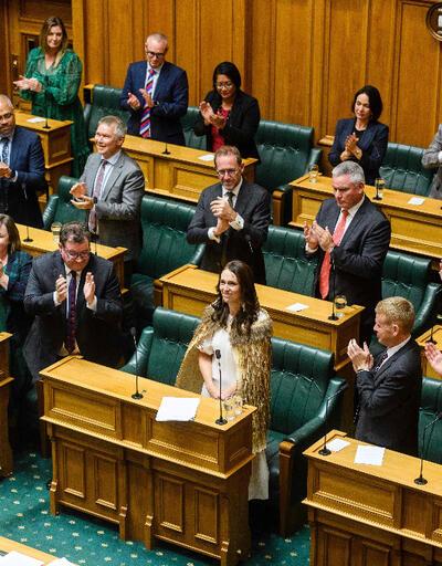 Siyasete veda etti: Jacinda Ardern, son kez parlamentoya seslendi