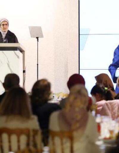 Emine Erdoğan, TOGEMDERin iftar programında depremzedeler ve hayırseverlerle buluştu