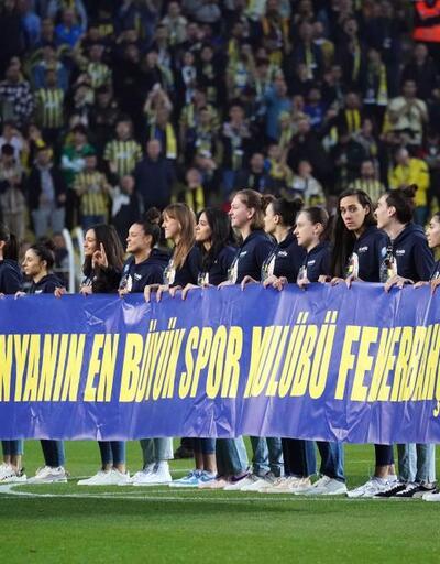 Euroleague şampiyonu Fenerbahçe Kadıköyde taraftarı selamladı