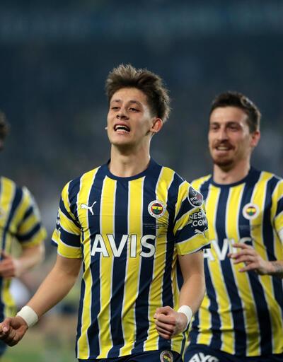 Fenerbahçe, sahasında büyük fırsatı kaçırdı