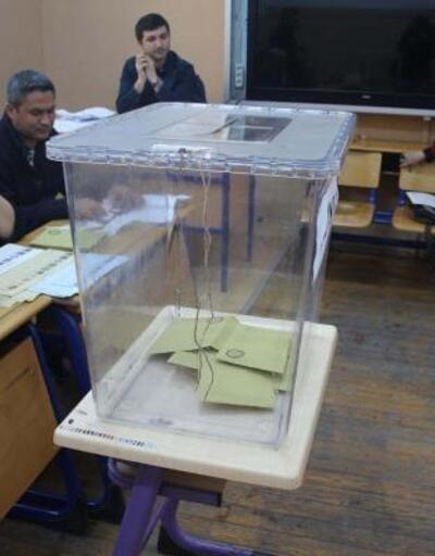 İzmirde 3 milyon 442 bin seçmen oy kullanacak