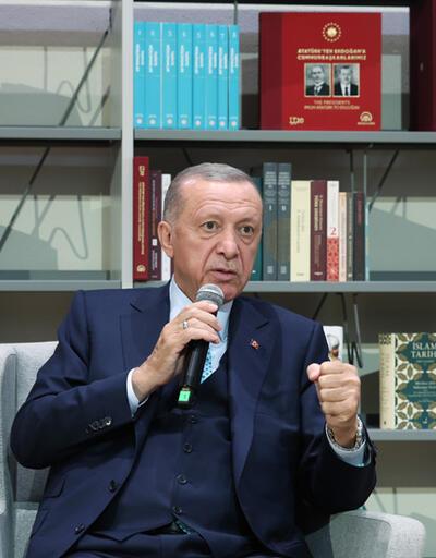 Cumhurbaşkanı Erdoğan Rami Kütüphanesinde gençlerle buluştu