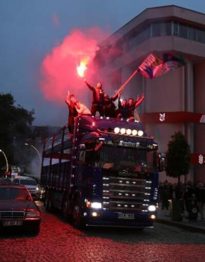 Rizesporda taraftarlar Süper Ligi böyle kutladı