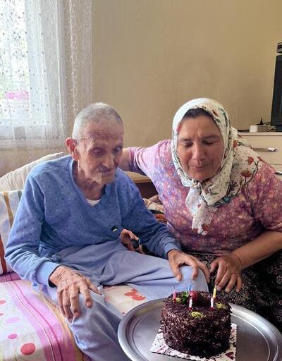 105inci yaşını sağlıkçılarla kutladı