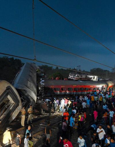 Hindistandaki tren kazasına sinyal hatası yol açmış olabilir
