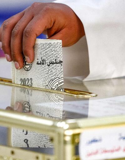Kuveyt’te halk erken genel seçimler için sandık başında