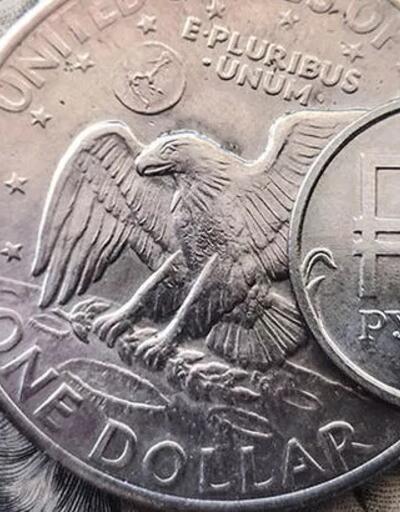 Ruble, dolar karşısında son 15 ayın en düşük seviyesinden açıldı