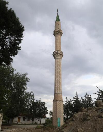 Minare, camisini bekliyor