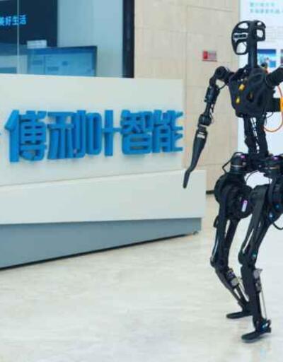 Nüfusu yaşlanan Çin, yüzünü robotlara döndü: İlk seri üretim insansı robot için geri sayım