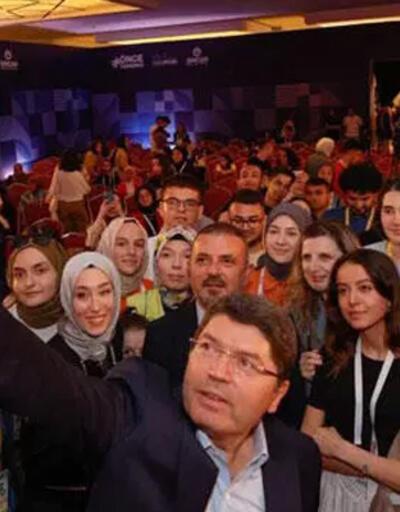 Adalet Bakanı Tunç, Ankara’da öğrencilerle buluştu